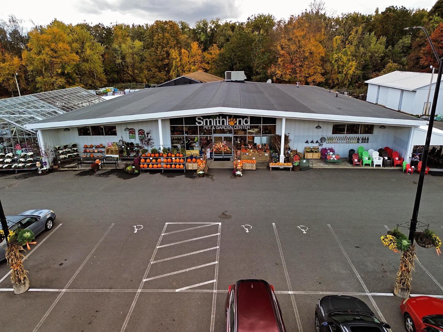 Smithland Pet and Garden Center – Westfield, MA